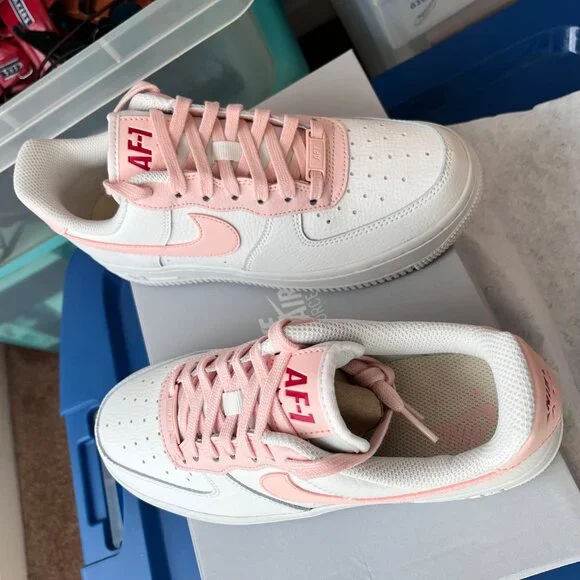 Nike AF1 - Ladies Size 7 - White, University Red and Blush Pink - Picture 4 of 6